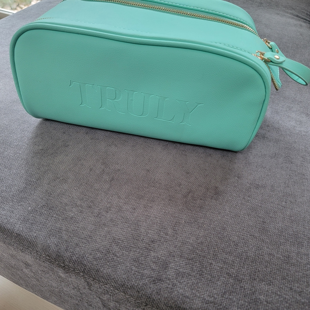 Truly Mint Green Women's Bag